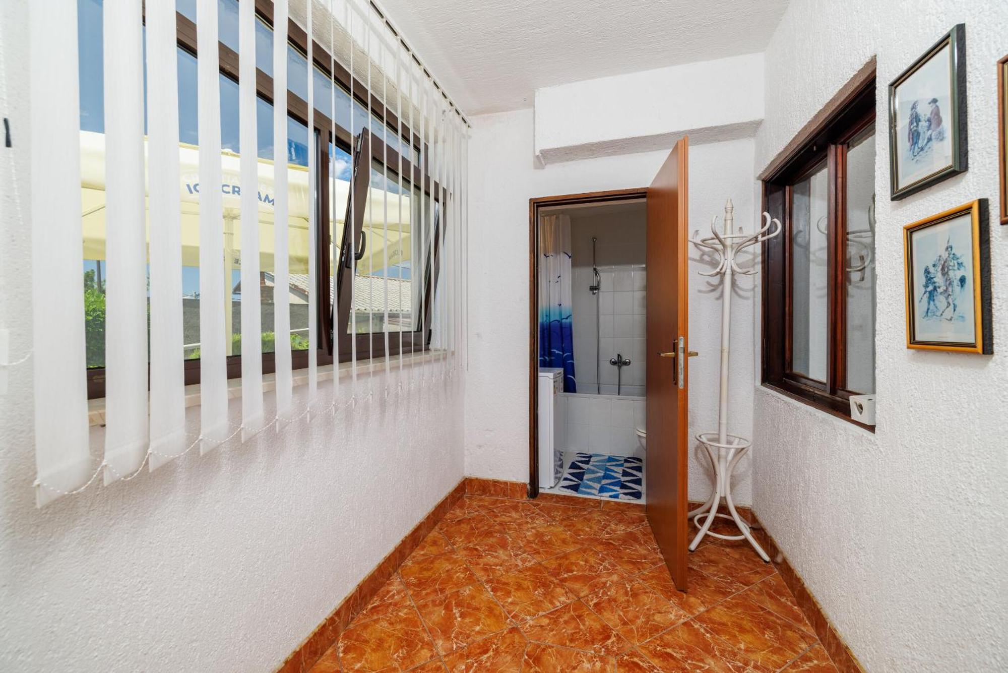 Apartments Klara セニ エクステリア 写真